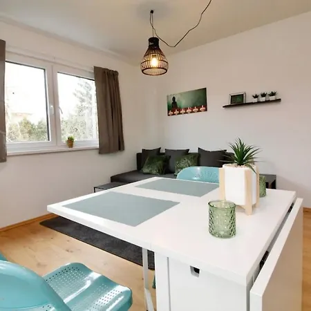 Modern Balcony Apartment With Free Parking Vienna Exterior photo