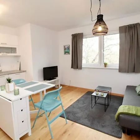 Modern Balcony Apartment With Free Parking Vienna Exterior photo