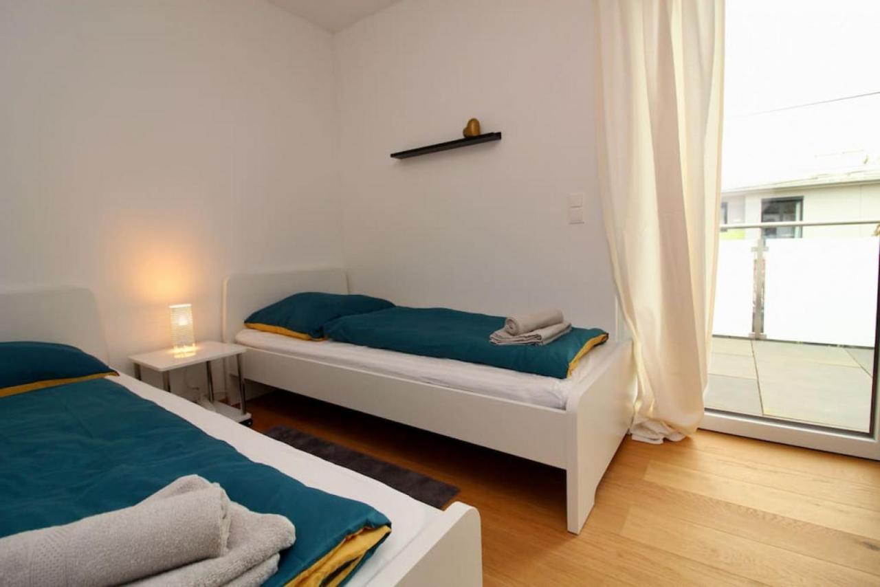 Apartament Modern Balcony With Free Parking